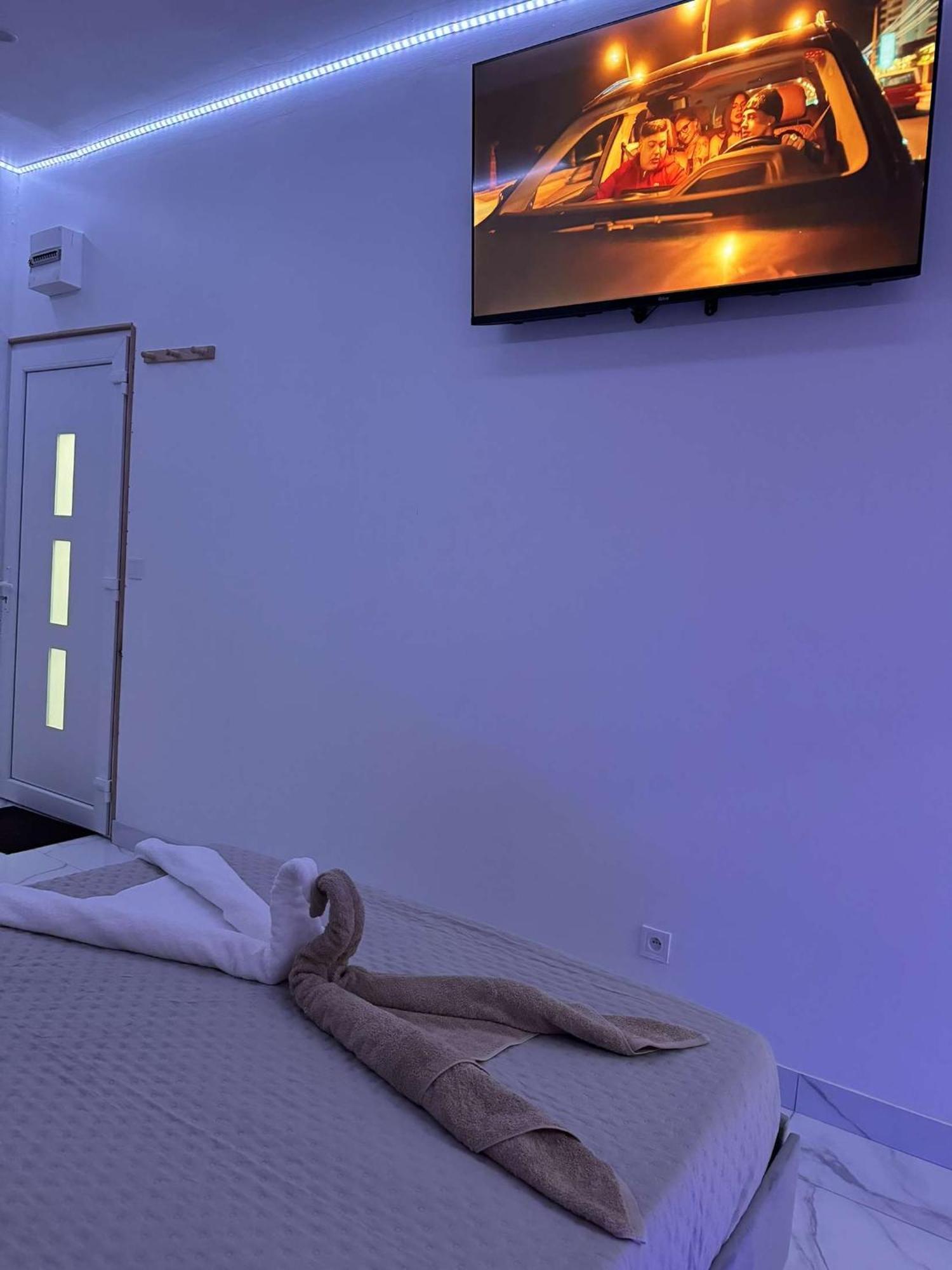 Suite Gold By L Amaryllis I Jacuzzi & Sauna Prive I Centre Beziers Arrivee Autonome 外观 照片